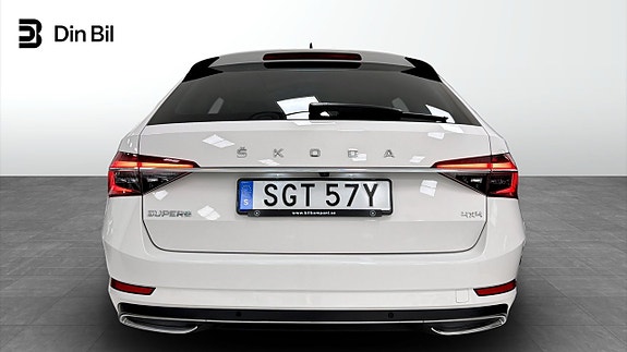 Skoda Superb 5 of 12