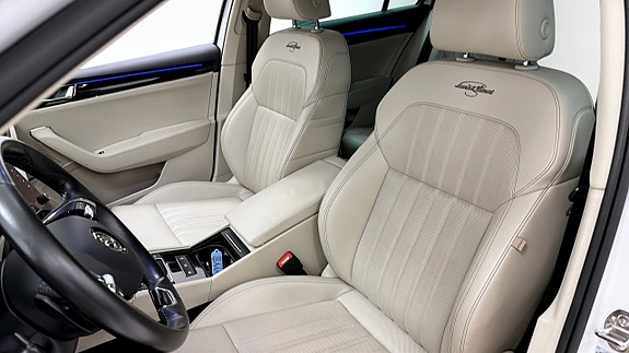 Skoda Superb 8 of 12