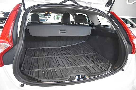Volvo V60 13 of 13