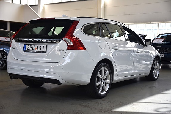 Volvo V60 3 of 13