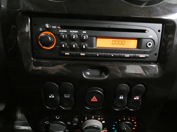 Dacia Duster 9 of 16