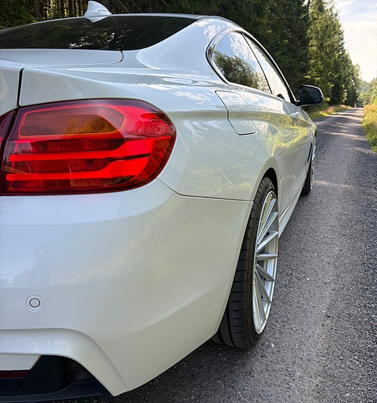 BMW 420d 5 of 12