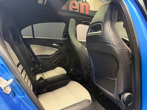 Mercedes-Benz A180 10 of 19
