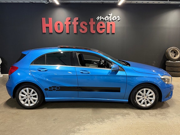 Mercedes-Benz A180 2 of 19