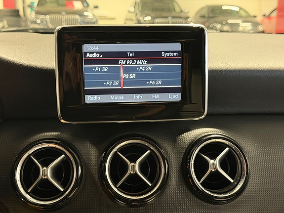 Mercedes-Benz A180 16 of 19