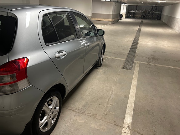 Toyota Yaris 9 of 10