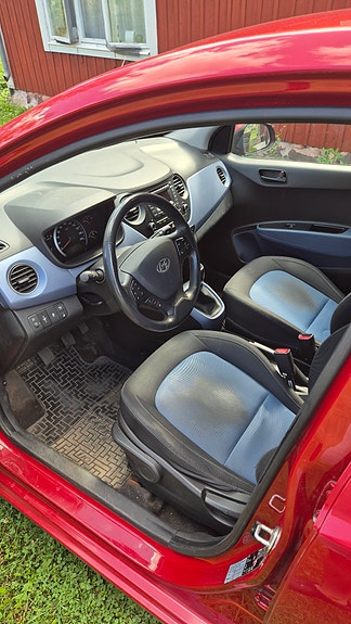 Hyundai i10 6 of 8