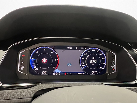 Volkswagen Passat 14 of 29