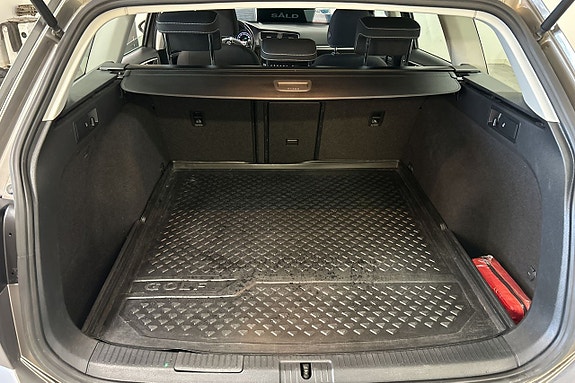 Volkswagen Golf Alltrack 20 of 29
