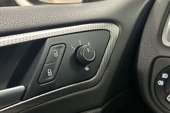 Volkswagen Golf Alltrack 28 of 29