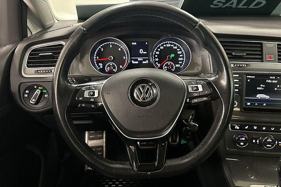 Volkswagen Golf Alltrack 19 of 29
