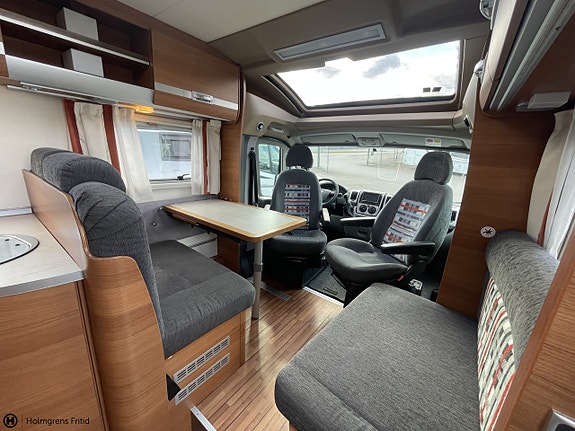 Weinsberg 650 Mf IMP. R55 | ALDE VÄRME | STORA MOTORN | B-KÖRKORT 7 of 20