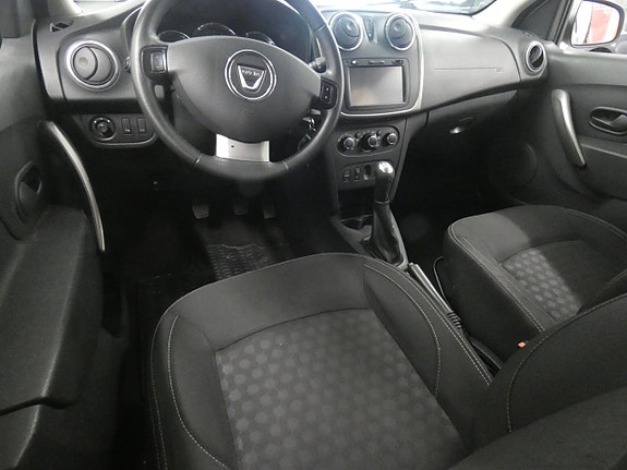 Dacia Logan 7 of 15