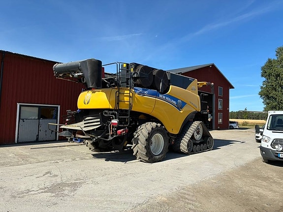 New Holland CR 10.90
