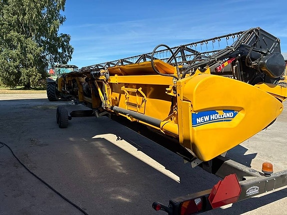 New Holland CR 10.90 5 of 11