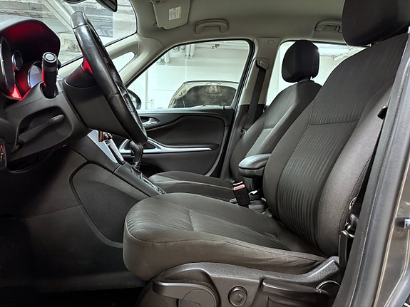 Opel Zafira Tourer 4 of 20