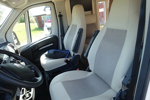 Eura Mobil Profila RS 720 QB Queensbed/Taksäng 29 of 30
