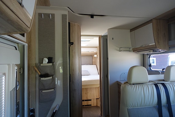 Eura Mobil Profila RS 720 QB Queensbed/Taksäng 18 of 30