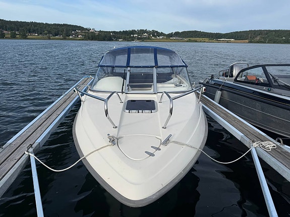 Bella 640 dc - mercruiser 4.3 2005 3 of 10