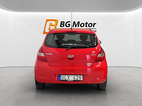 Hyundai i20 5 of 18