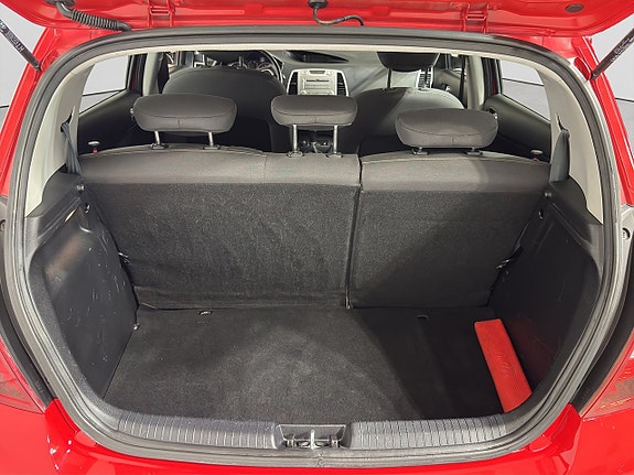 Hyundai i20 11 of 18
