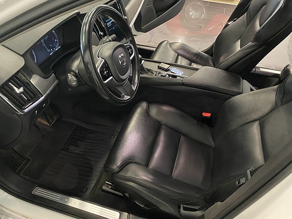 Volvo V90 14 of 22