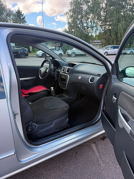 Citroen C2 11 of 13