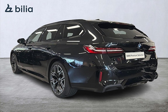 BMW 530e 2 of 18