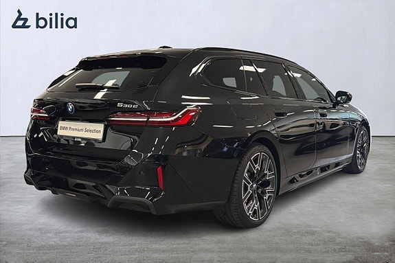 BMW 530e 17 of 18