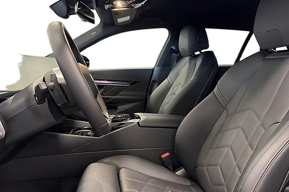 BMW 530e 12 of 18