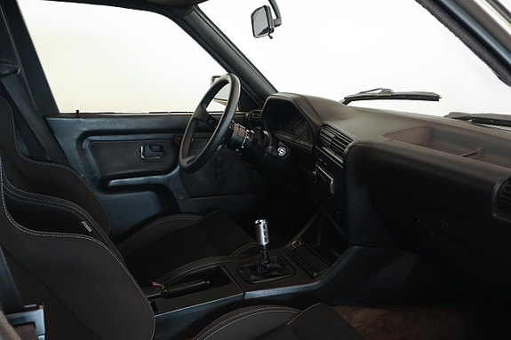 BMW 320 7 of 11