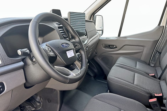Ford Transit 4 of 7