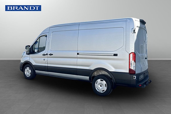 Ford Transit 2 of 7