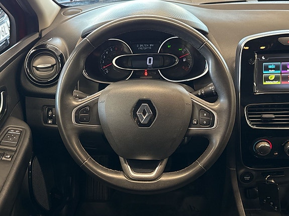Renault Clio 14 of 26
