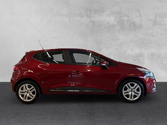 Renault Clio 6 of 26