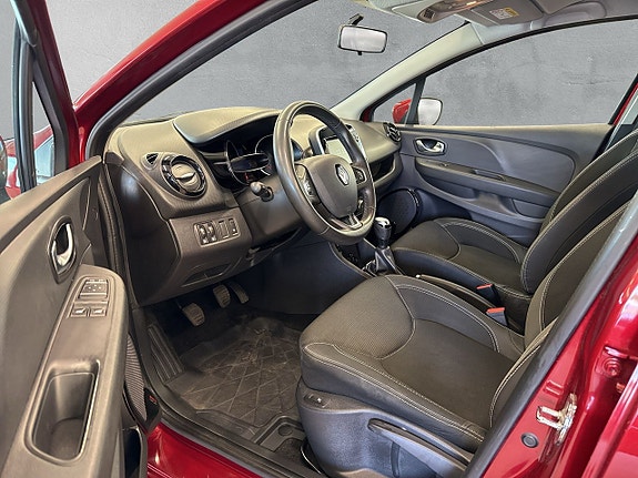 Renault Clio 10 of 26