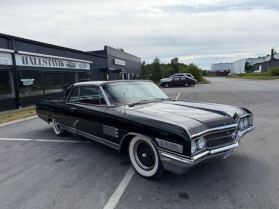 Buick Wildcat 3 of 18