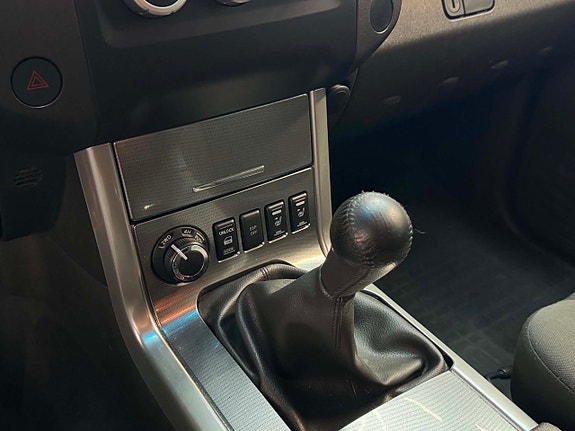 Nissan Navara 4 of 13