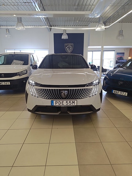 Peugeot 3008 5 of 8