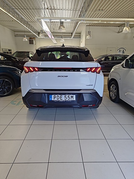 Peugeot 3008 3 of 8