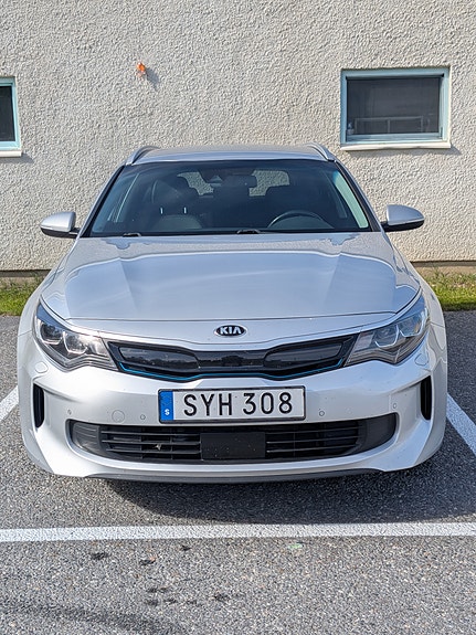 Kia Optima 3 of 8