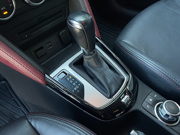 Mazda CX-3 12 of 16