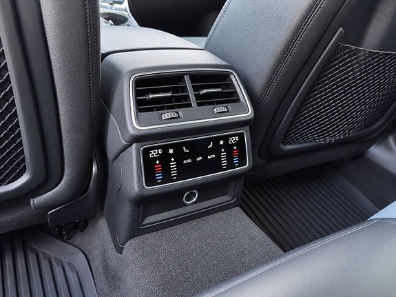 Audi A6 allroad 9 of 13