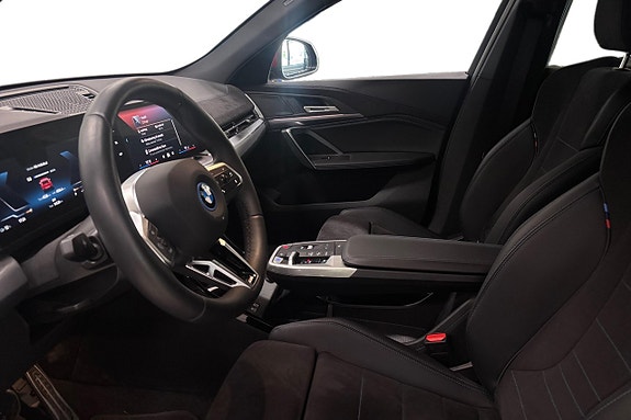 BMW iX2 11 of 17