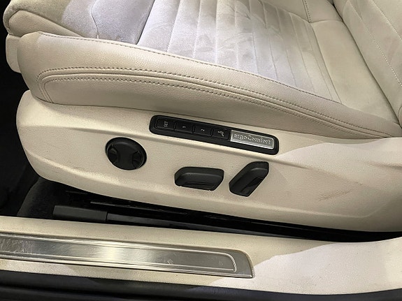 Volkswagen Passat 14 of 19