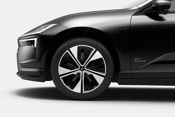 Polestar 4 7 of 16