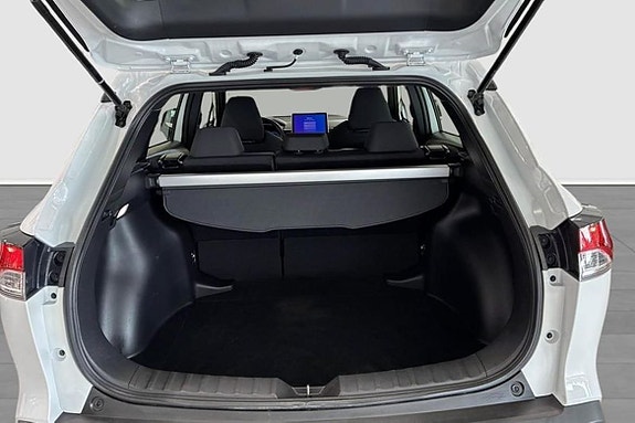 Toyota Corolla Cross 12 of 12