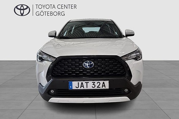 Toyota Corolla Cross 7 of 12