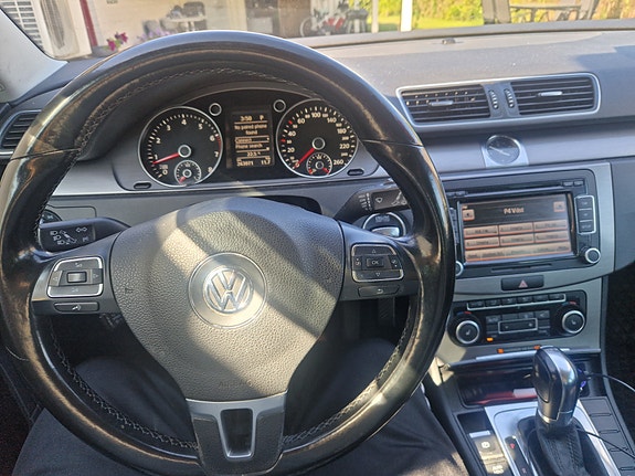 Volkswagen Passat 5 of 9