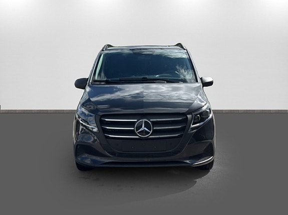 Mercedes-Benz Vito 119 2 of 15
